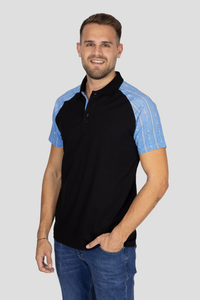 Herren Polo-Shirt Edelweiss Twist – Elegantes Poloshirt mit dezenten Edelweiss-Akzenten am Kragen und den Ärmelabschlüssen. Hochwertige Baumwollmischung, sportlich-eleganter Schnitt, ideal für Alltag, Freizeit und besondere Anlässe. Schweizer Design von Edelvetica.